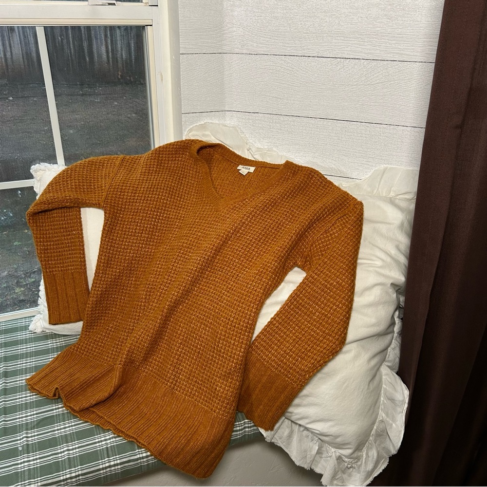 a.n.a Women's V-Neck Sweater - Warm Rust